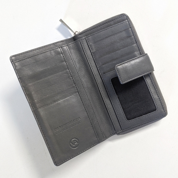 Genuine leather grey wallet in great condition! - Picture 3 of 6